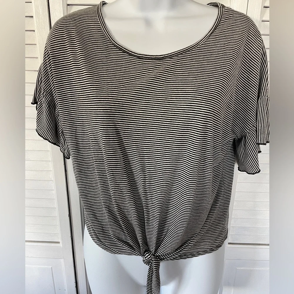 Black White Knotted Cropped Top Size Small